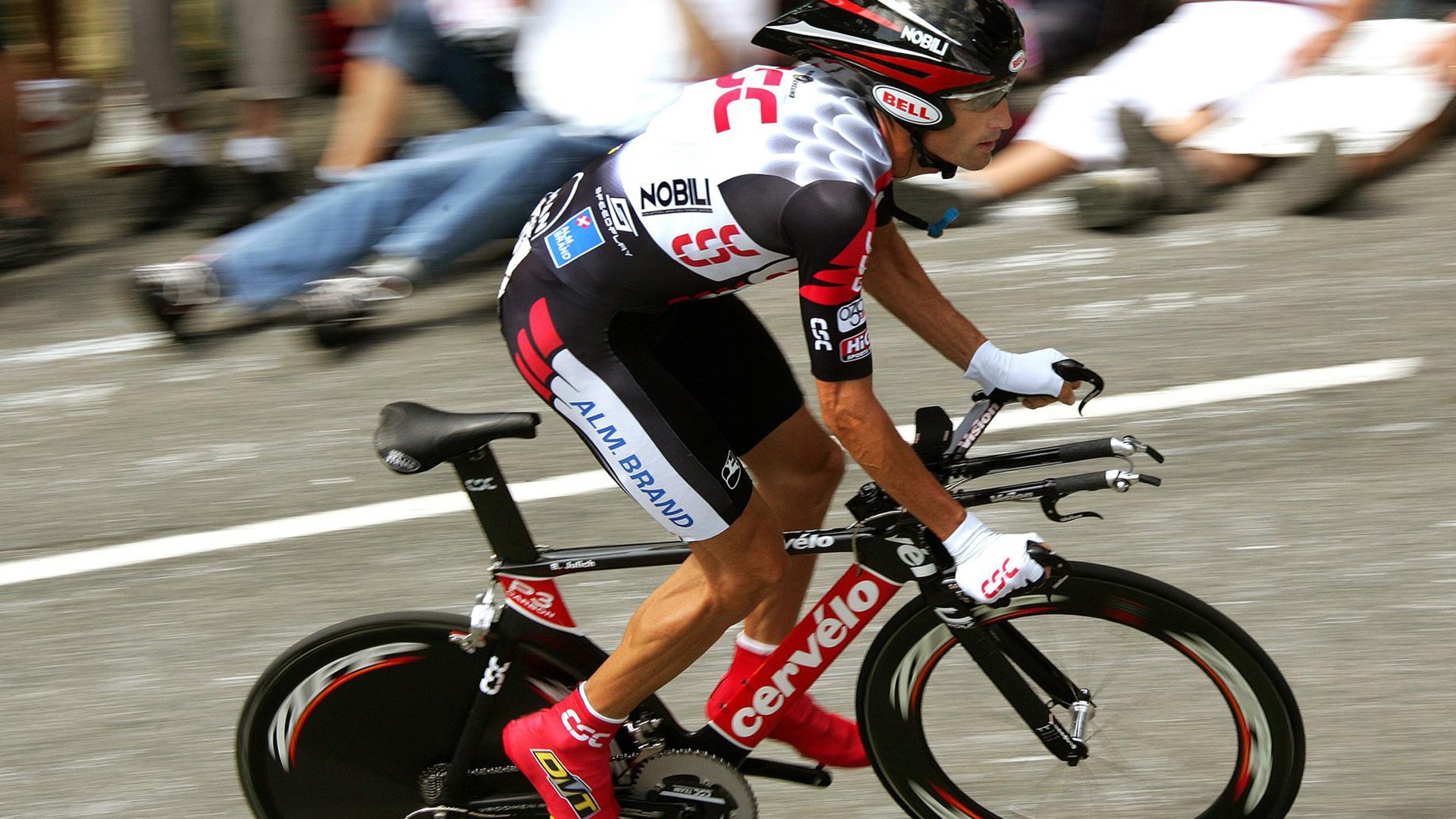 开云app官网网址-全国马术盛装舞步大奖赛精彩纷呈，马术舞步冠军